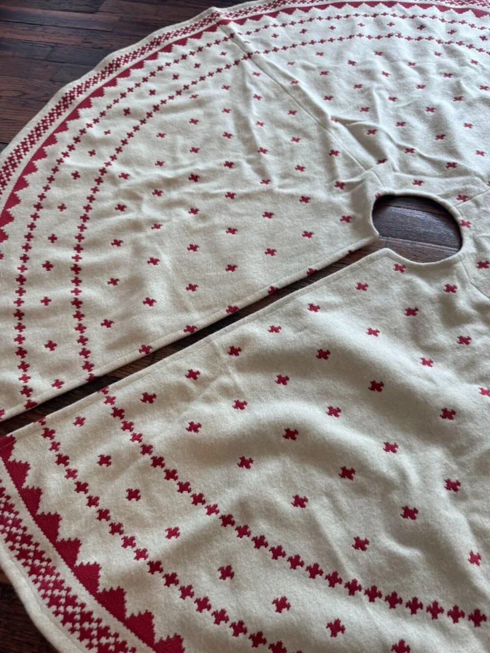 Crate & Barrel 'Ulsta' Nordic Cream & Red Embroidered Christmas Tree Skirt